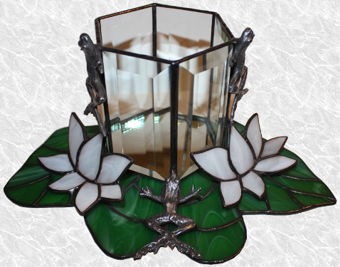 Stained Glass Frog Candle Shelter